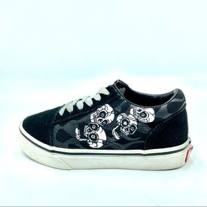 Vans Black & White Skeleton Heads, Athletic Sneaker Street Shoes, US Kids 13